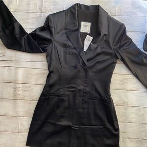 Beautiful blazer dress, perfect for a night out with friends.